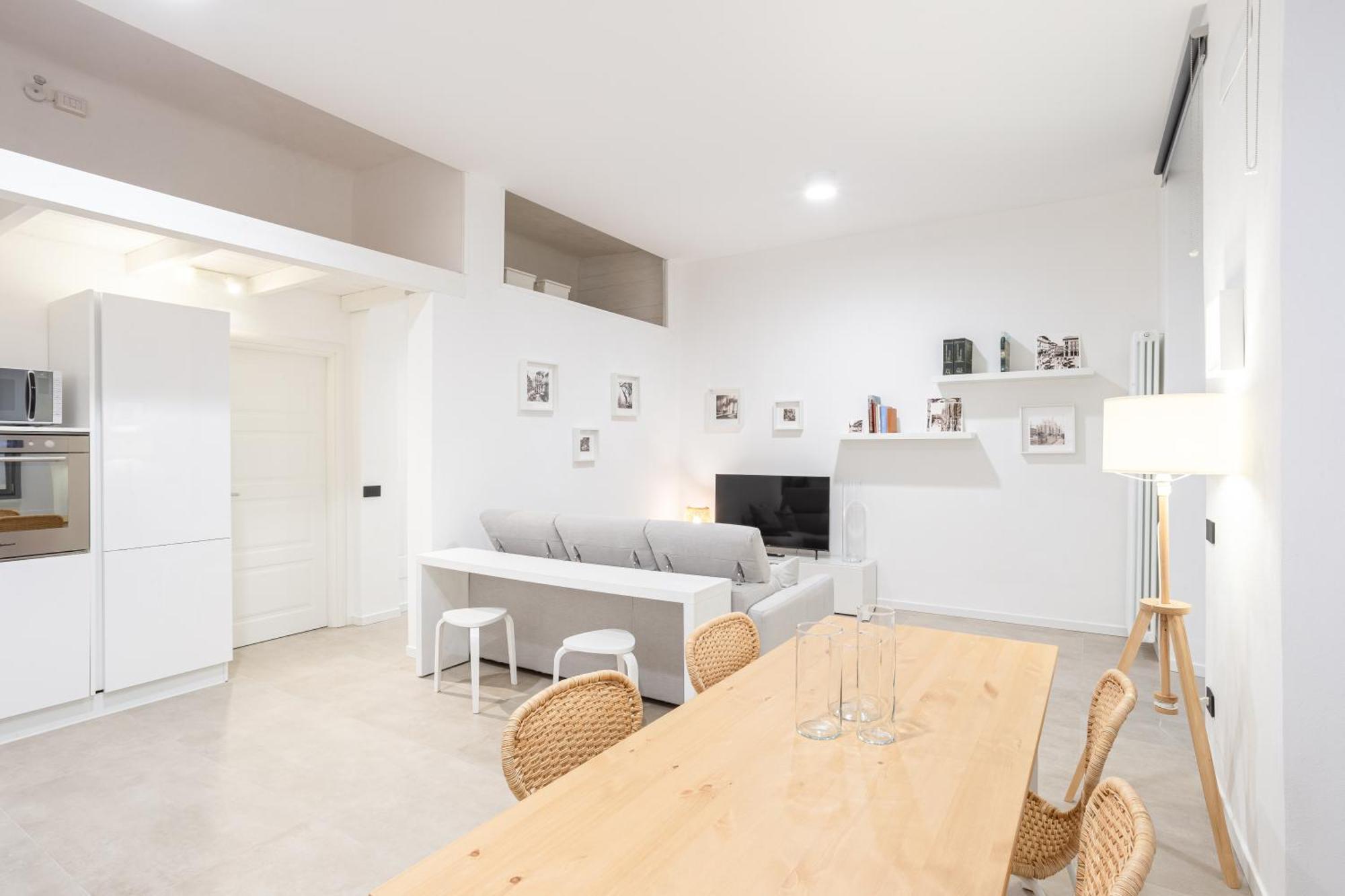 Sant Ambroeus Garden Apartment Milan Bagian luar foto
