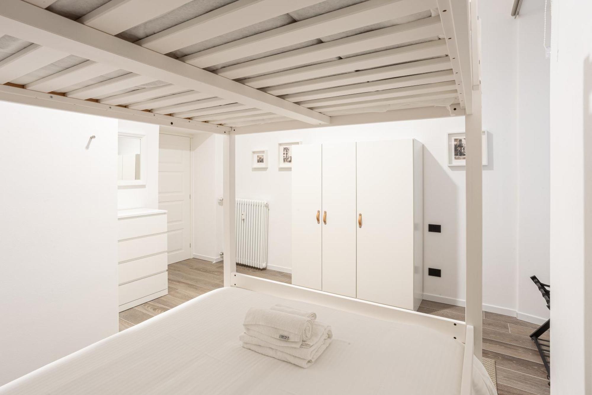 Sant Ambroeus Garden Apartment Milan Bagian luar foto